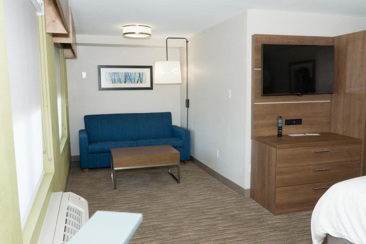 Holiday Inn Express Hotel & Suites Madison By Ihg Kültér fotó