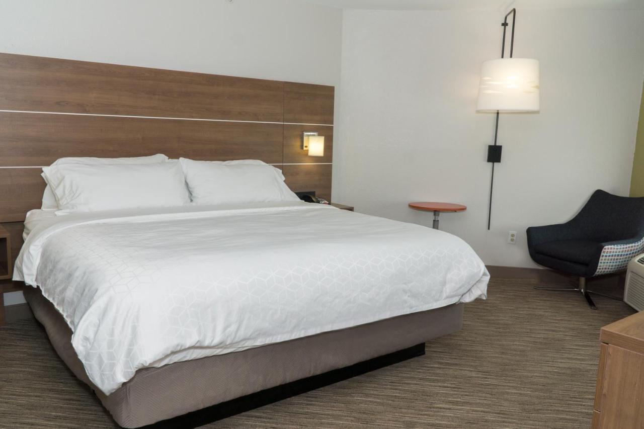 Holiday Inn Express Hotel & Suites Madison By Ihg Kültér fotó
