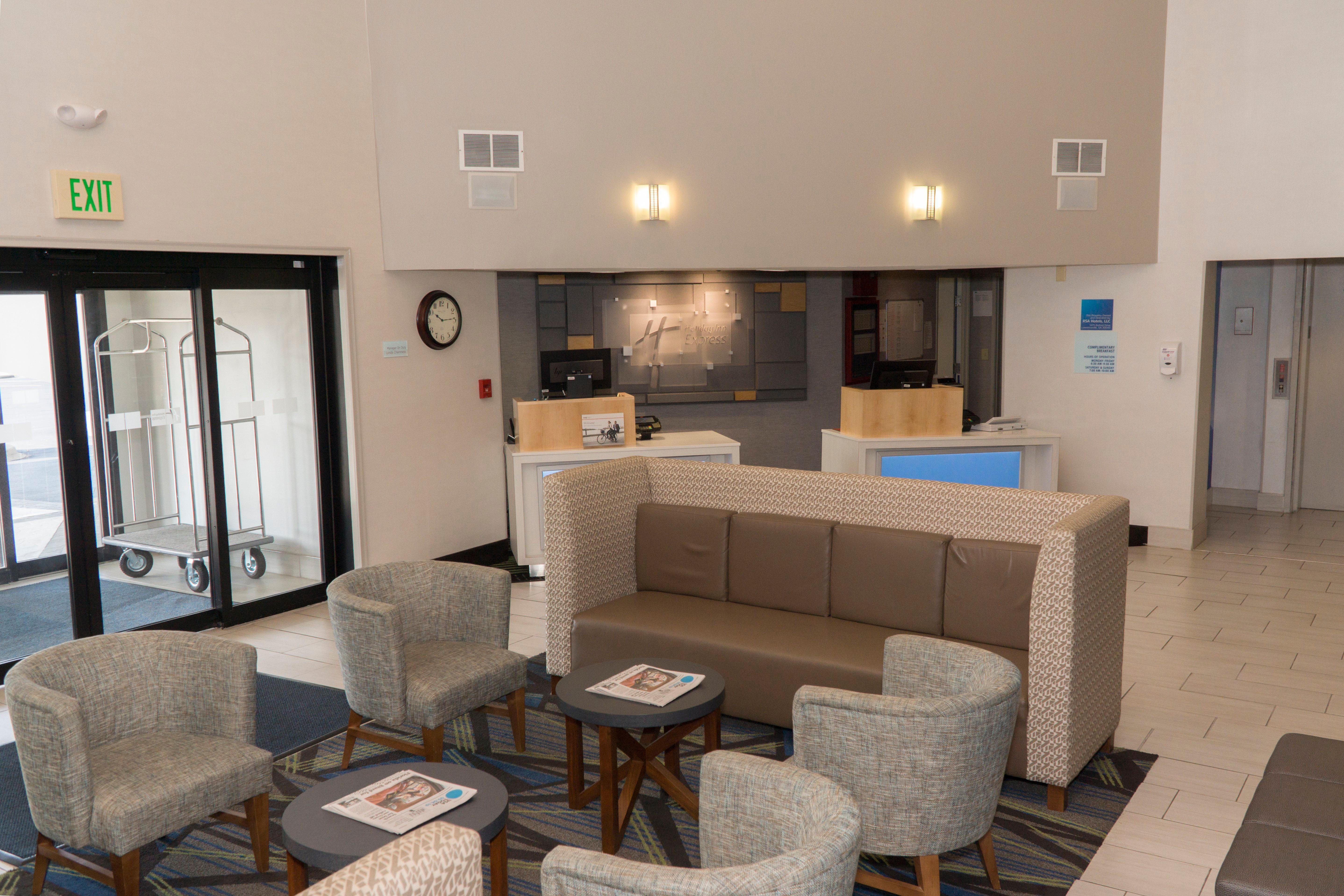 Holiday Inn Express Hotel & Suites Madison By Ihg Kültér fotó